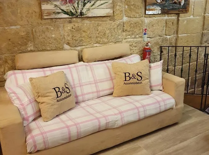 Casa vacanze B&s Renovated 18 Century House Of Character Ghaxaq, Malta Hal Ghaxiak