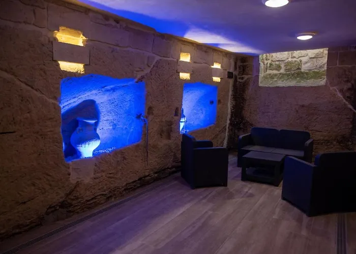 Case de vacanță B&s Renovated 18 Century House Of Character Ghaxaq, Malta *